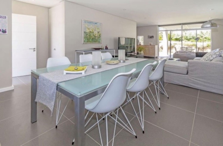 3 Bedroom Property for Sale in Somerset Lakes Western Cape